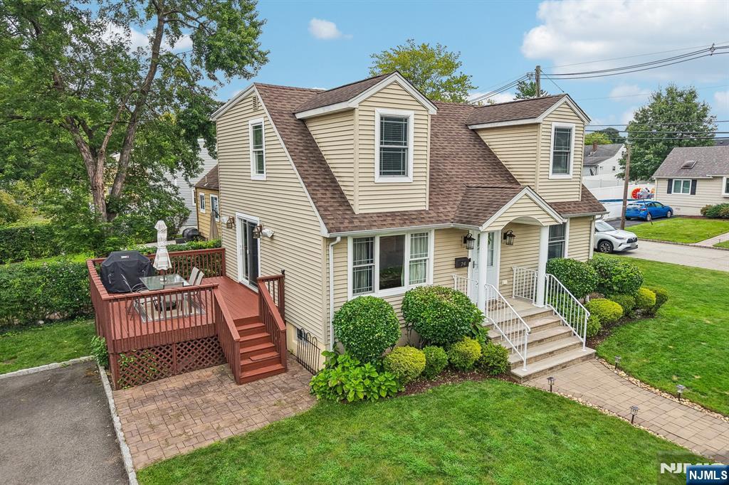 74 Overhill Road Belleville, NJ 07109 - Photo 3 of 40 Gallery Image 3