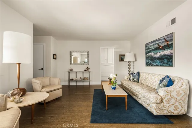 $1,195,000 | 943 East Everett Place, Orange, CA 92867