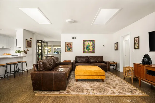 $1,195,000 | 943 East Everett Place, Orange, CA 92867