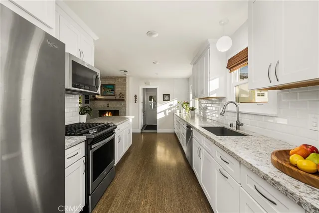 $1,195,000 | 943 East Everett Place, Orange, CA 92867