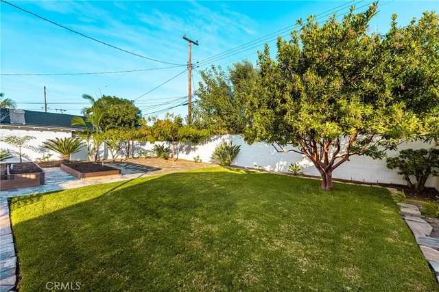 $1,195,000 | 943 East Everett Place, Orange, CA 92867