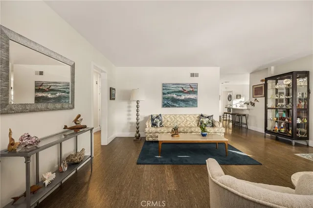 $1,195,000 | 943 East Everett Place, Orange, CA 92867