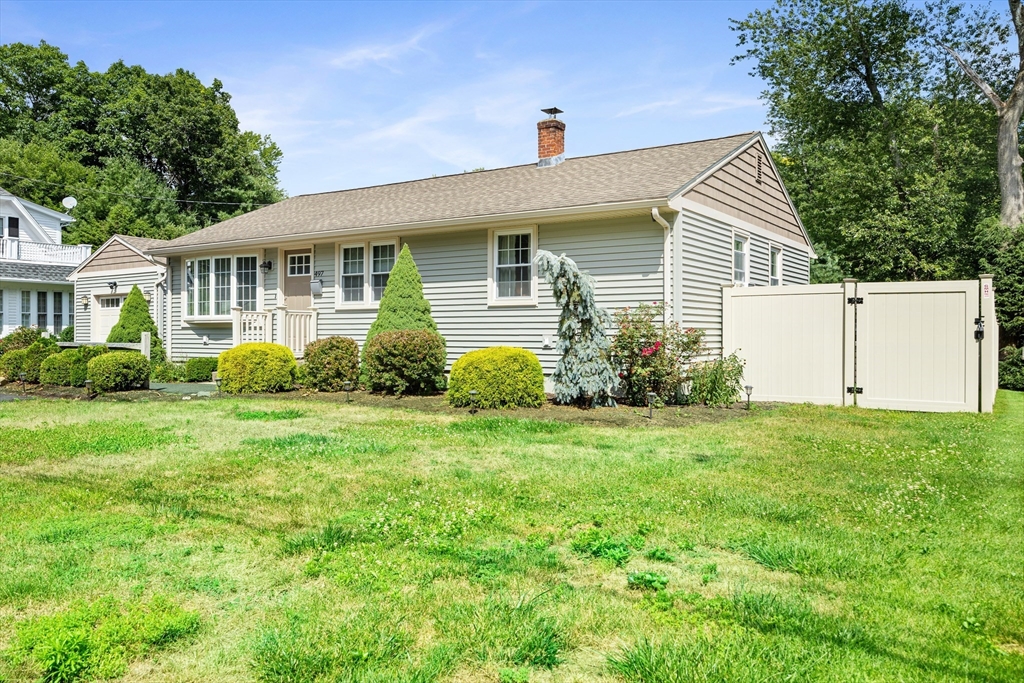 497 Dwight Road Springfield, MA 01108 - Photo 3 of 36