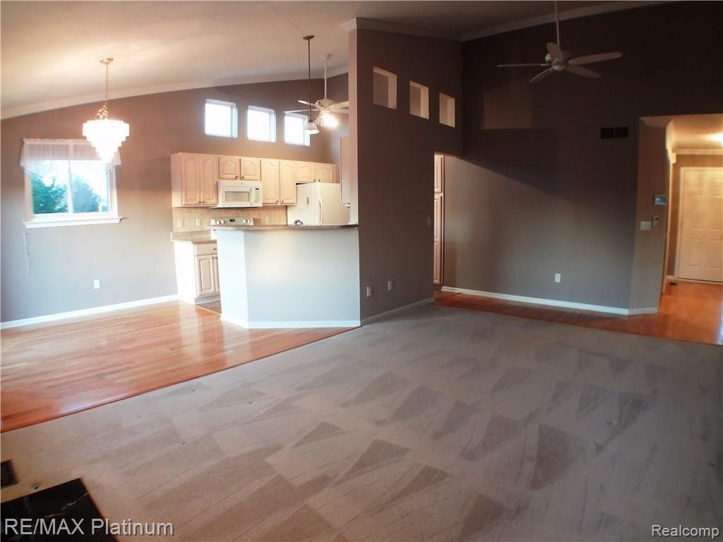 472 Lilly View Court Howell, MI 48843 - Photo 6 of 40 C:\Users\user\Dropbox\1 Listings Current\Lilly View 472\Pictures & Video\updated photos\006.JPG