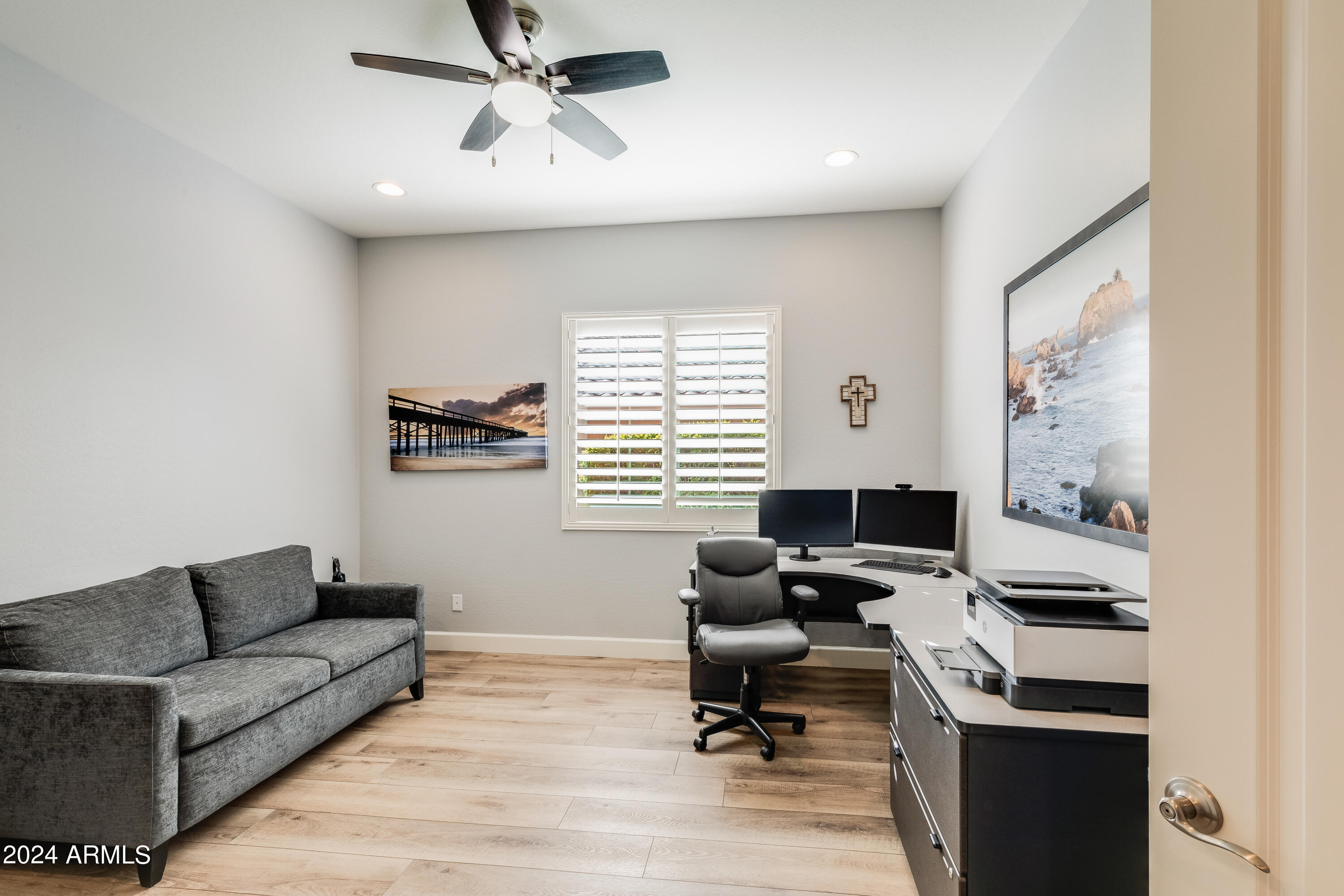 2123 West Red Fox Road Phoenix, AZ 85085 - Photo 14 of 31 2123 W Red Fox Rd-31