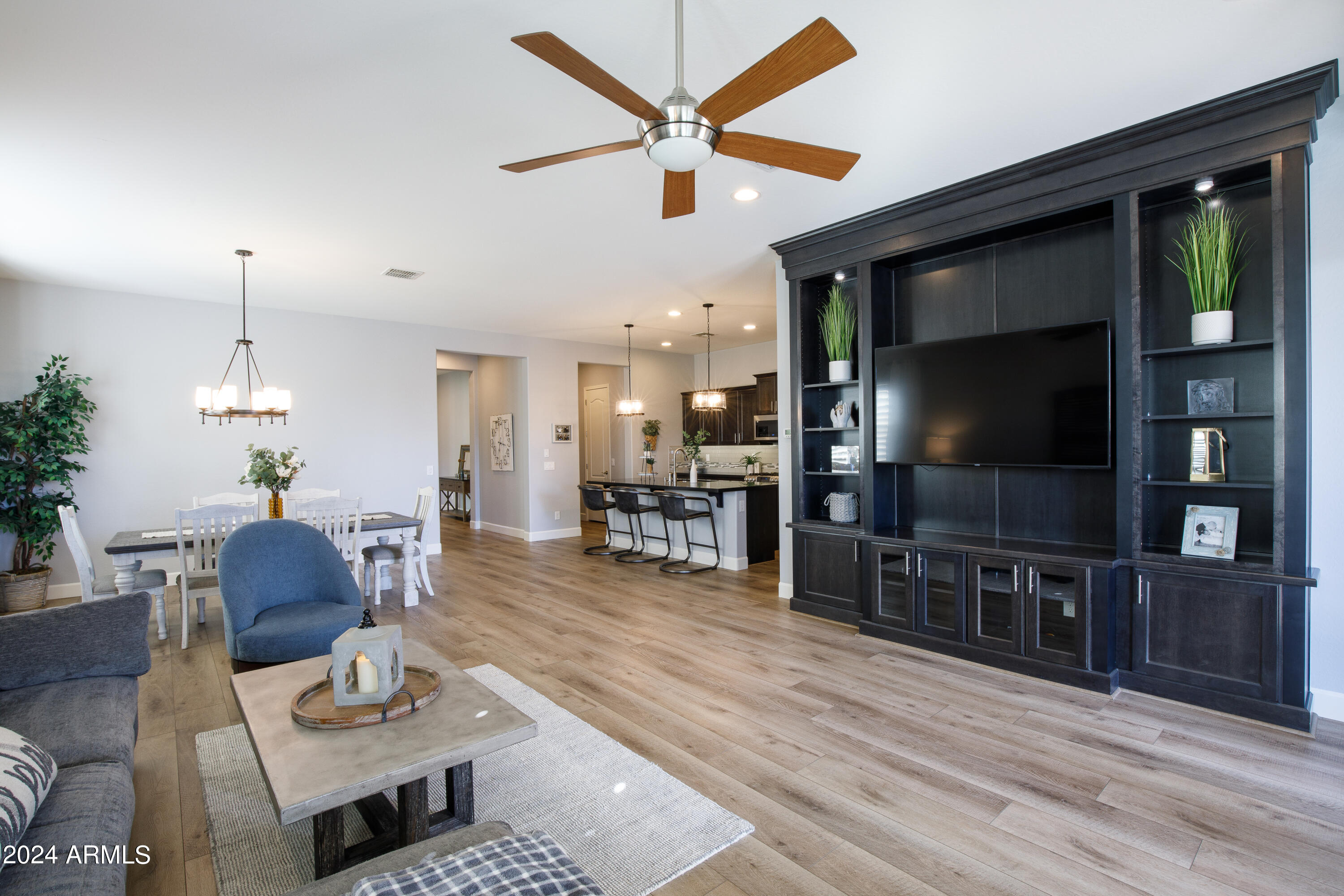 2123 West Red Fox Road Phoenix, AZ 85085 - Photo 21 of 31 2123 W Red Fox Rd-17