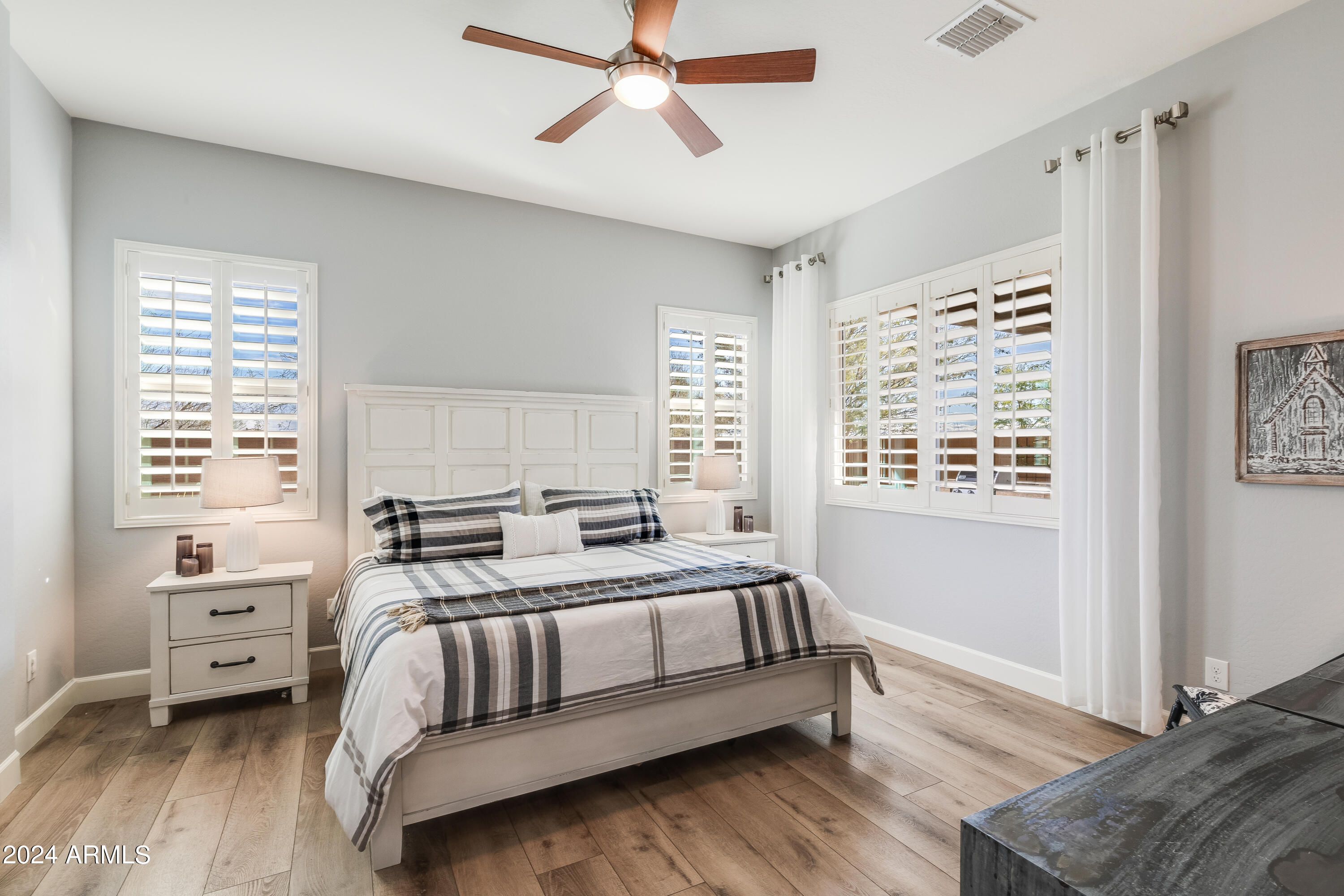 2123 West Red Fox Road Phoenix, AZ 85085 - Photo 9 of 31 2123 W Red Fox Rd-38
