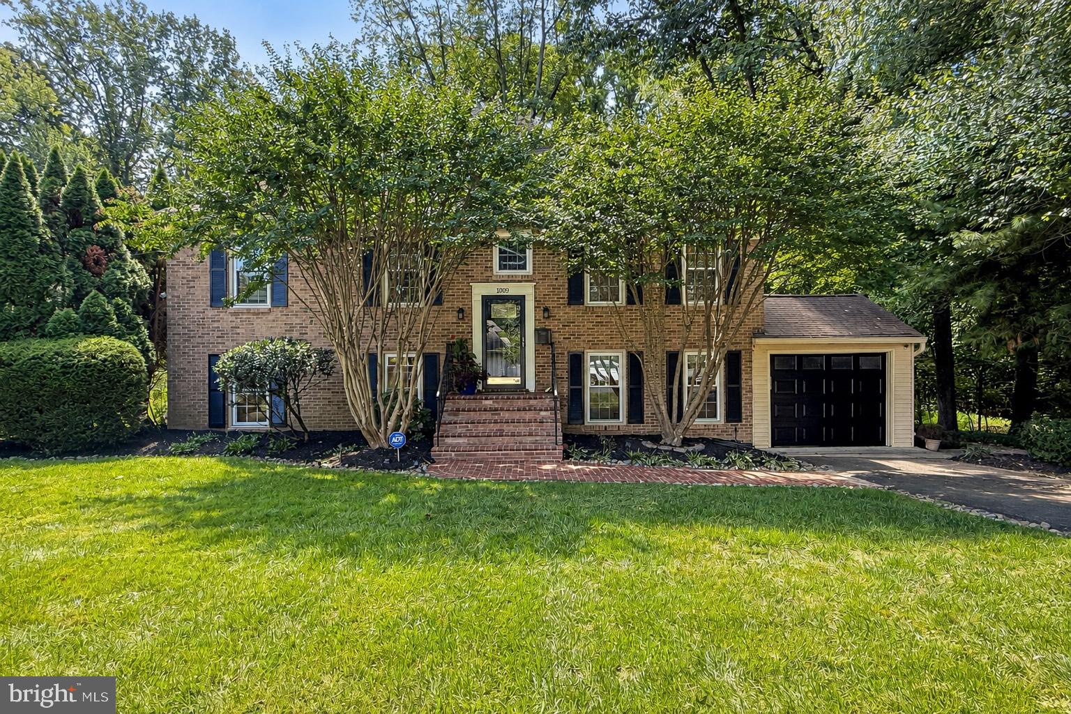 10319 Cardinal Road Fairfax, VA 22030 - Photo 1 of 60 Gallery Image 1