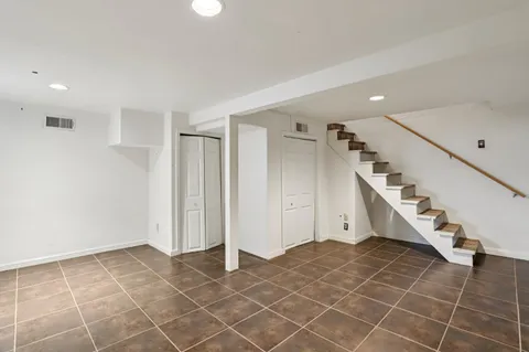 $899,000 | 2200 2nd Avenue, Sacramento, CA 95818