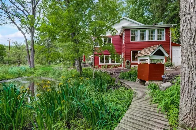 $430,000 | 149 Oakwood Avenue, Edgerton, WI 53534