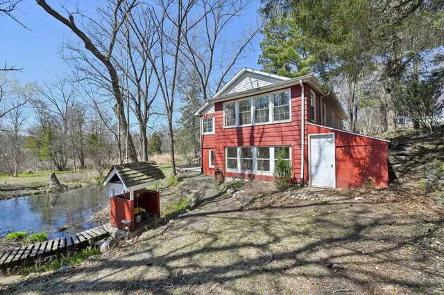 $430,000 | 149 Oakwood Avenue, Edgerton, WI 53534