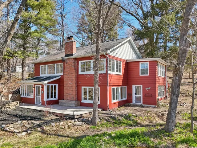 $430,000 | 149 Oakwood Avenue, Edgerton, WI 53534