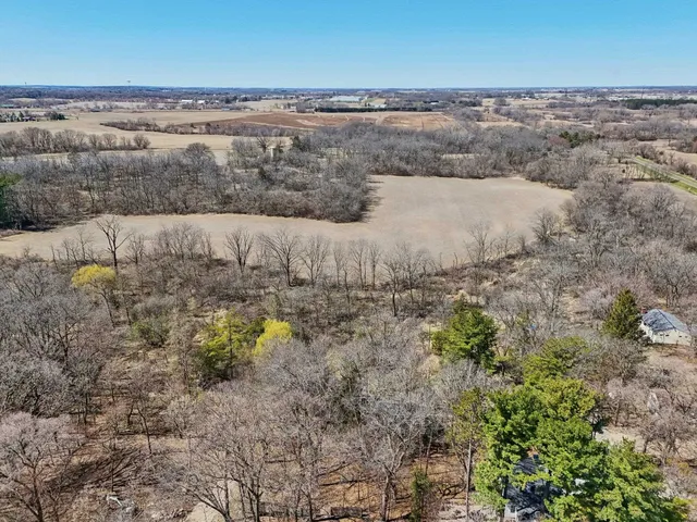 $430,000 | 149 Oakwood Avenue, Edgerton, WI 53534