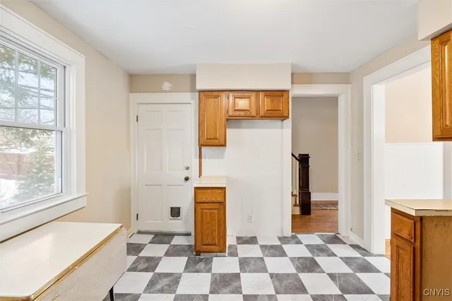 $255,000 | 313 Strathmore Drive, Syracuse, NY 13207