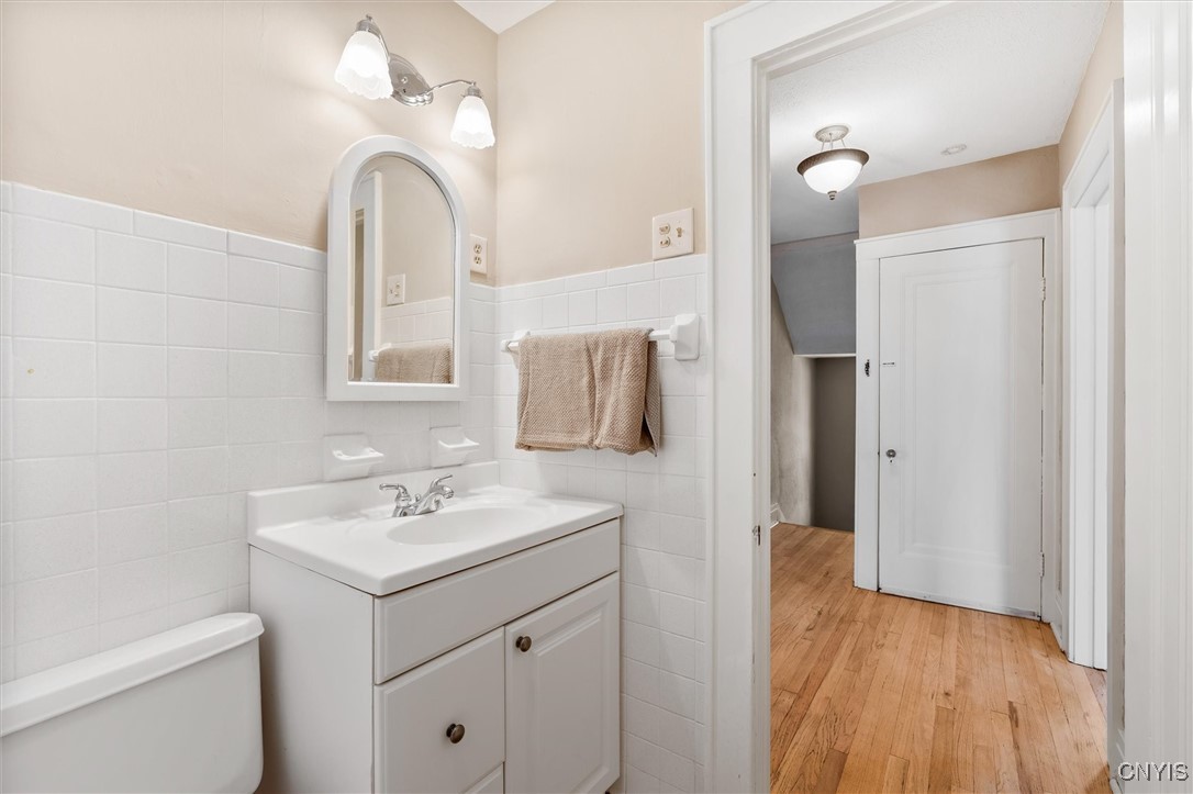 313 Strathmore Drive Syracuse, NY 13207 - Photo 27 of 48