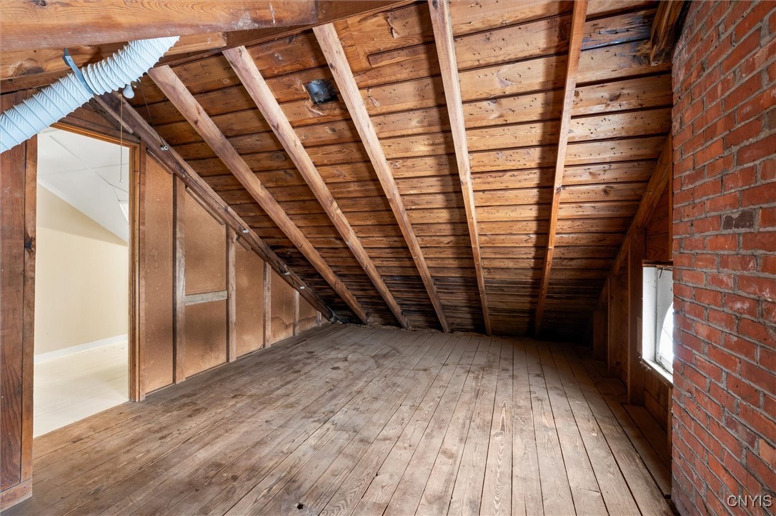 313 Strathmore Drive Syracuse, NY 13207 - Photo 34 of 48