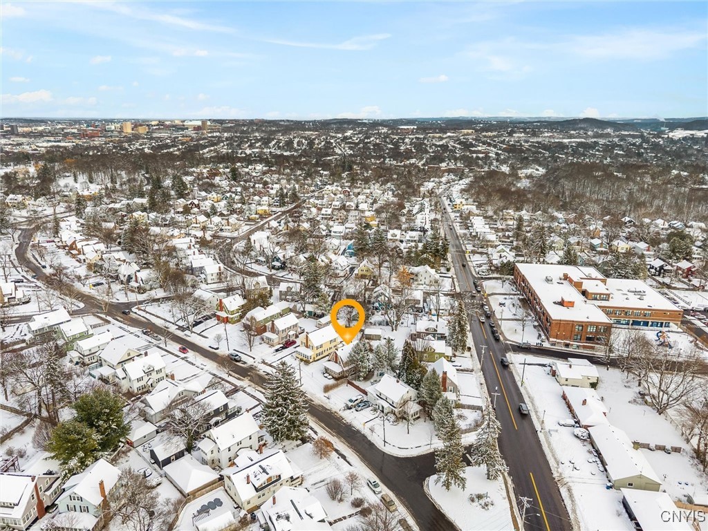 313 Strathmore Drive Syracuse, NY 13207 - Photo 40 of 48