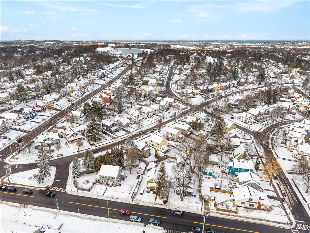 313 Strathmore Drive Syracuse, NY 13207 - Photo 41 of 48