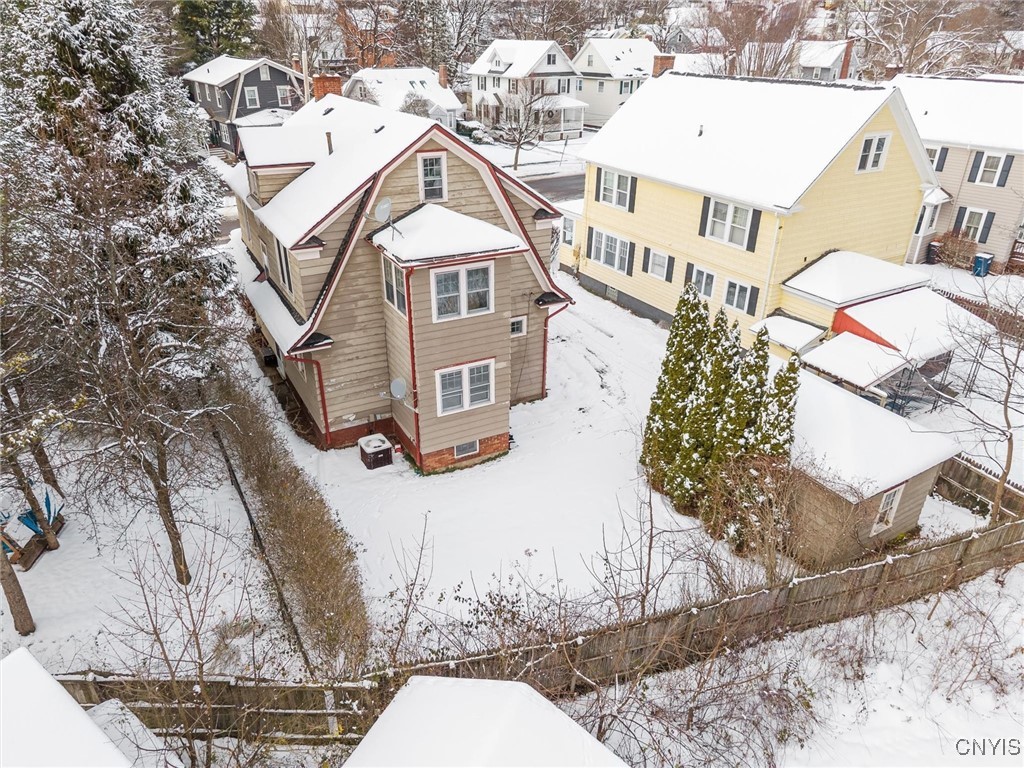 313 Strathmore Drive Syracuse, NY 13207 - Photo 44 of 48