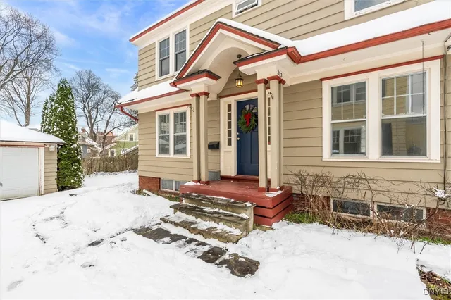 $255,000 | 313 Strathmore Drive, Syracuse, NY 13207