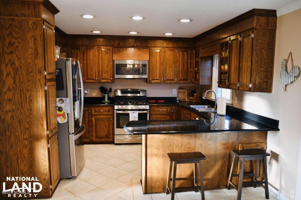 296 Vine Swamp Road Kinston, NC 28504 - Photo 5 of 15 Kitchen