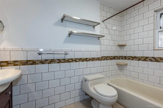 $1,330,000 | 46-20 190th Street | Auburndale