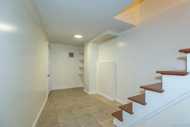 $1,330,000 | 46-20 190th Street | Auburndale