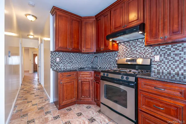 $1,330,000 | 46-20 190th Street | Auburndale