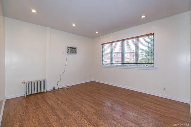 $1,330,000 | 46-20 190th Street | Auburndale