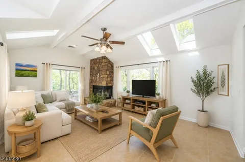 $945,000 | 43 Brush Hill Road, Kinnelon, NJ 07405
