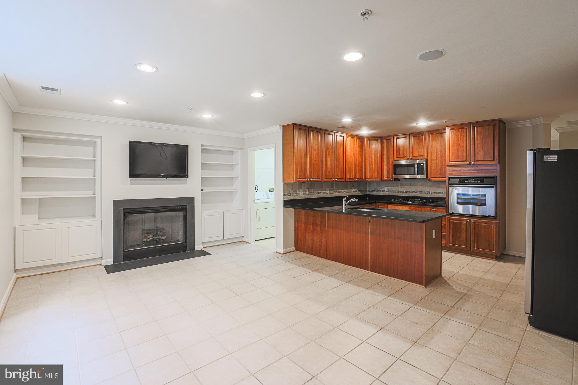 9500 Sidebrook Road, Unit 209 Owings Mills, MD 21117 - Photo 1 of 23 Family Roon /Kitchen