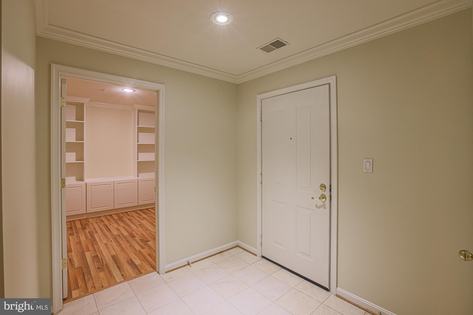 9500 Sidebrook Road, Unit 209 Owings Mills, MD 21117 - Photo 3 of 23 Foyer