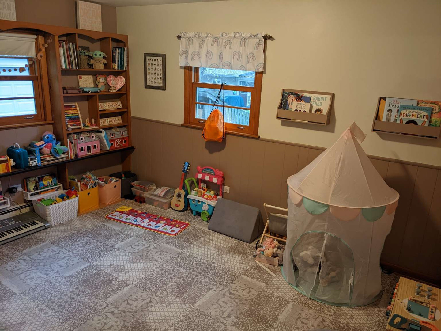 N352 Willow Road Wheaton, IL 60187 - Photo 10 of 25 a room with toys and storage