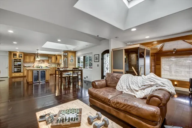 $1,280,000 | 372 Fleming Avenue, San Jose, CA 95127