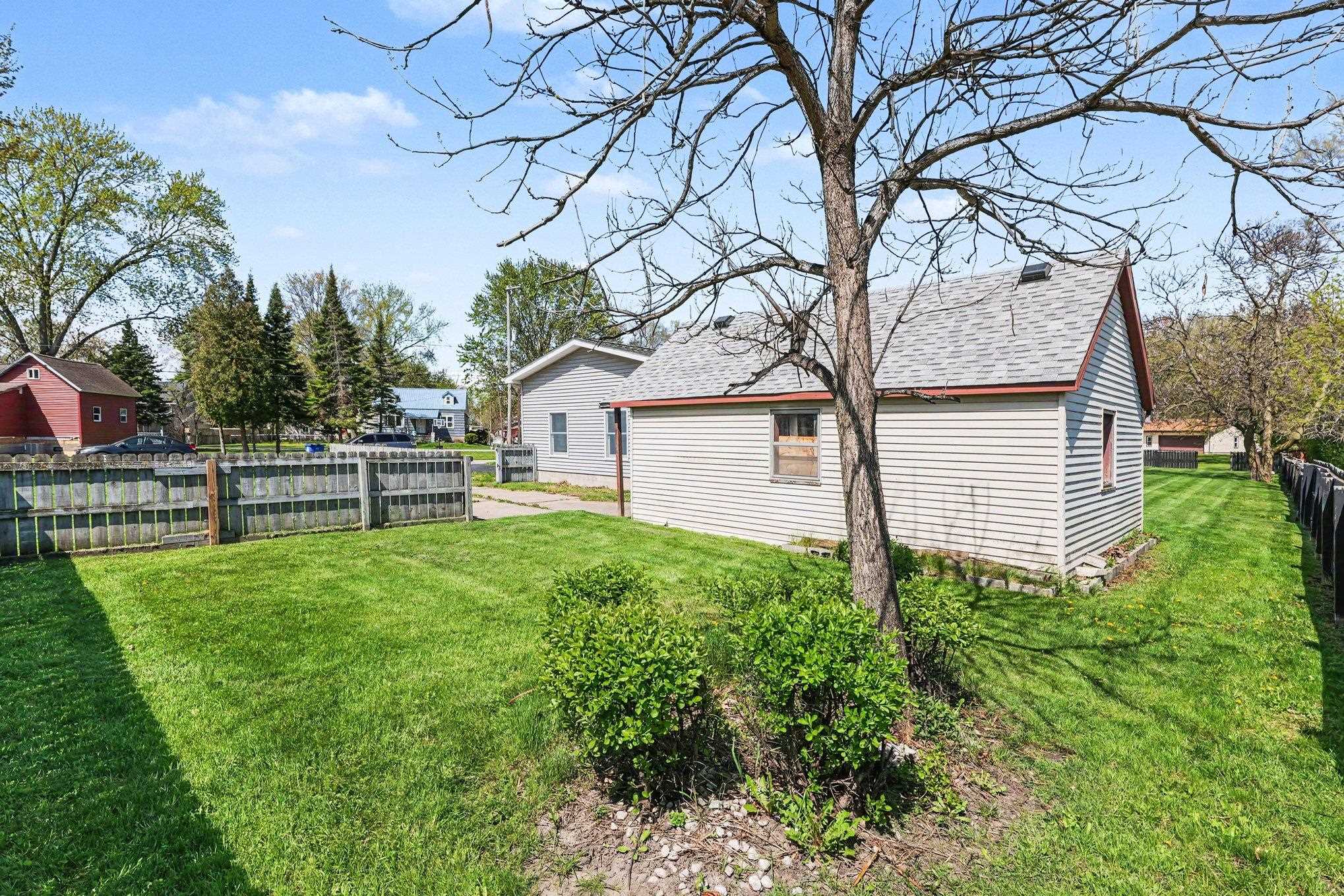 418 Cambridge Street Bay City, MI 48708 - Photo 19 of 26