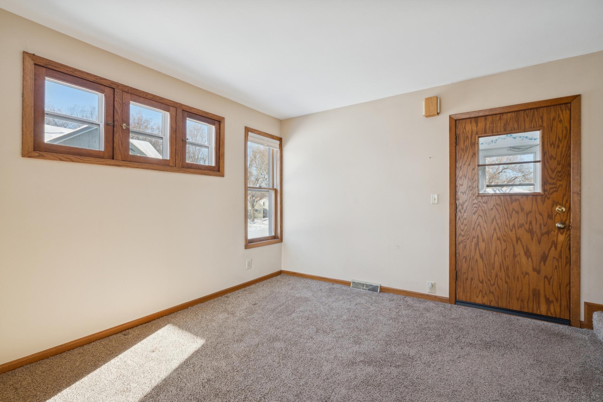 3039 East 45th Street Minneapolis, MN 55406 - Photo 10 of 24