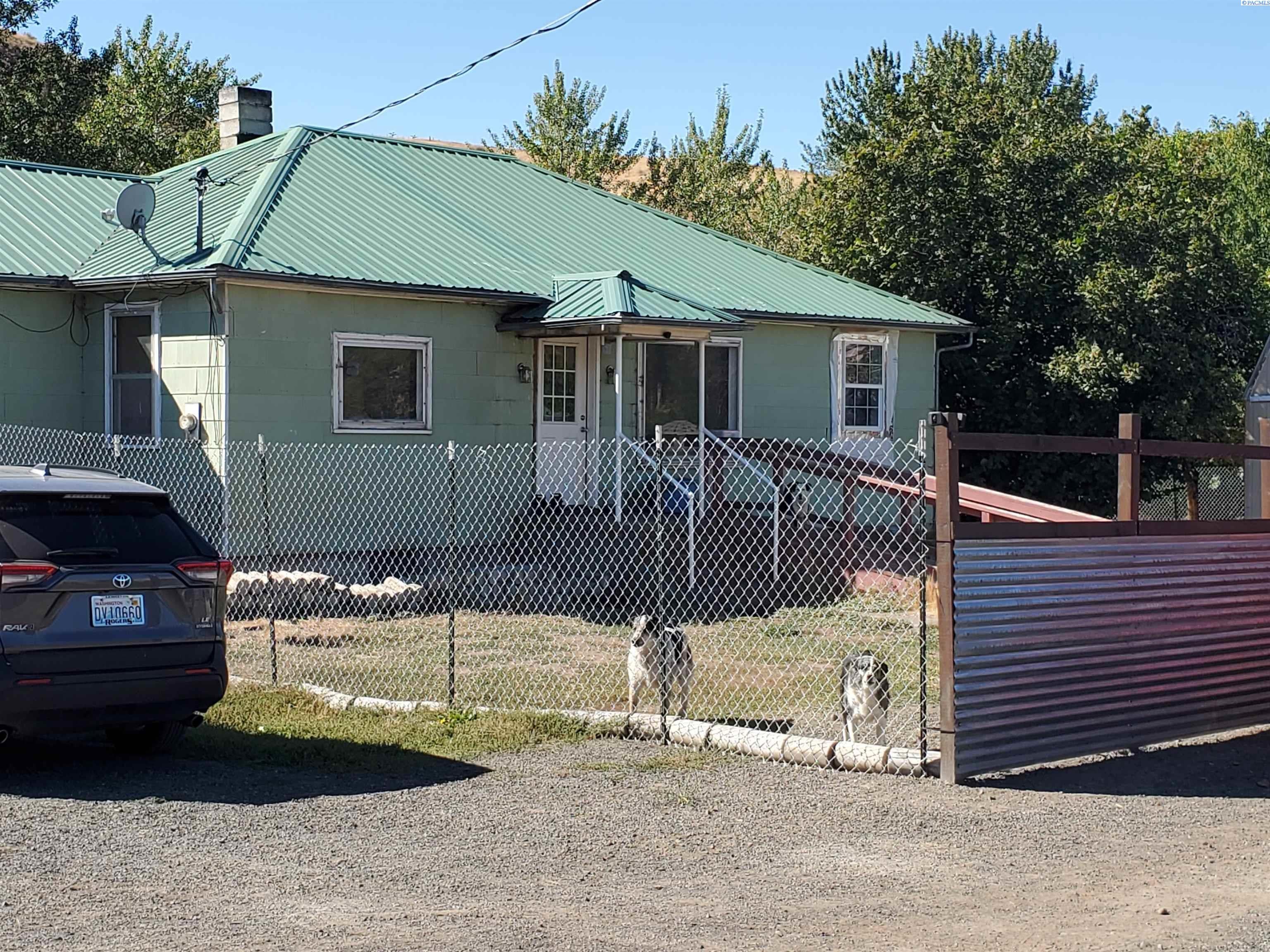 23 Grove Road Pomeroy, WA 99347 - Photo 3 of 25 Gallery Image 3