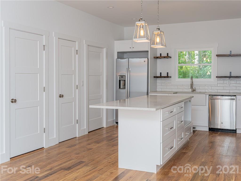 305 Magnolia Ridge Road Swannanoa, NC 28778 - Photo 14 of 34 Gallery Image 14