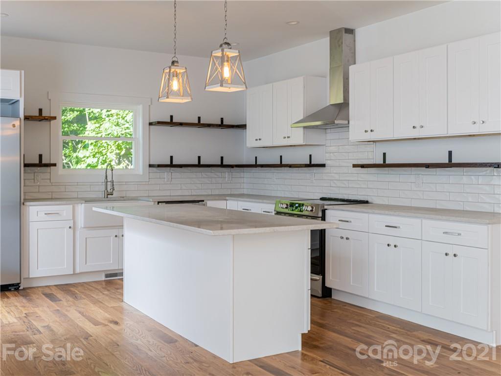 305 Magnolia Ridge Road Swannanoa, NC 28778 - Photo 15 of 34 Gallery Image 15