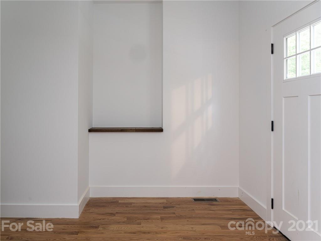 305 Magnolia Ridge Road Swannanoa, NC 28778 - Photo 19 of 34 Gallery Image 19