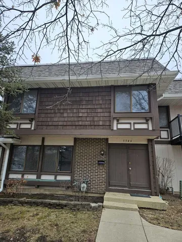 $2,600 | 5546 Carmel Drive, Unit 5546, Hanover Park, IL 60133