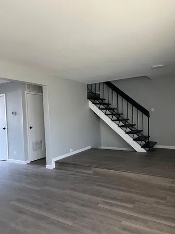 $2,600 | 5546 Carmel Drive, Unit 5546, Hanover Park, IL 60133