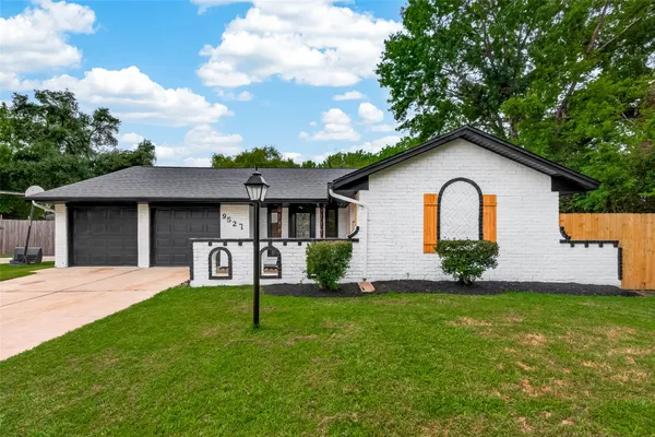$255,000 | 9527 Vanwood Street, Houston, TX 77040
