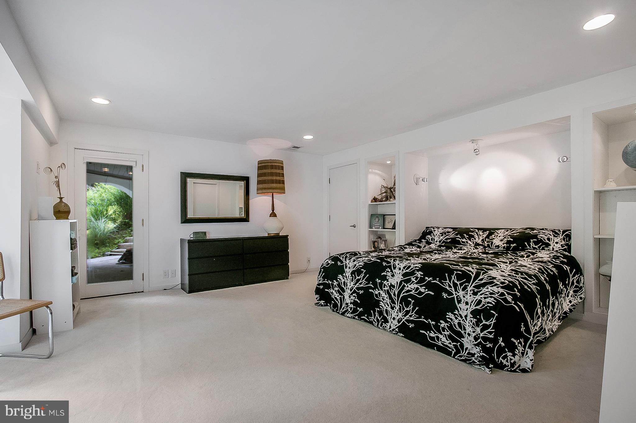 360 East Hillendale Road Kennett Square, PA 19348 - Photo 26 of 35 Fourth Bedroom with En-Suite