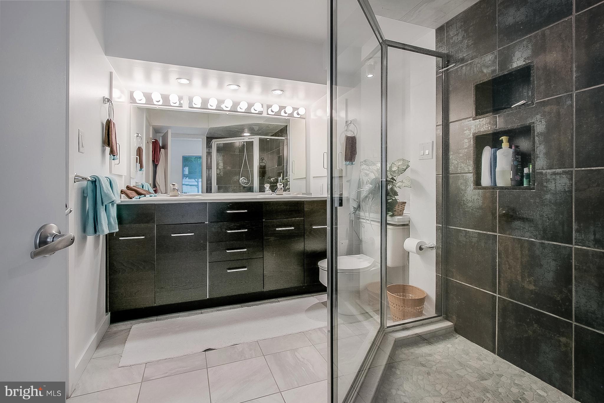 360 East Hillendale Road Kennett Square, PA 19348 - Photo 27 of 35 En-Suite