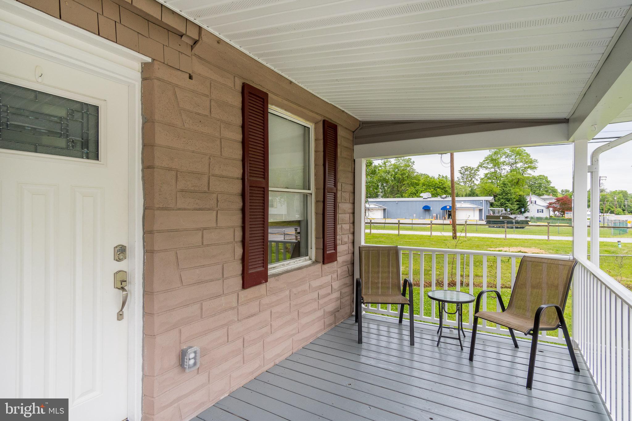 179 Riverside Road Baltimore, MD 21221 - Photo 6 of 22 Front Porch