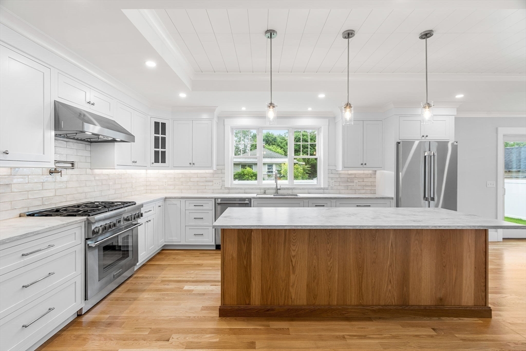 10 Whittier Road Natick, MA 01760 - Photo 11 of 41