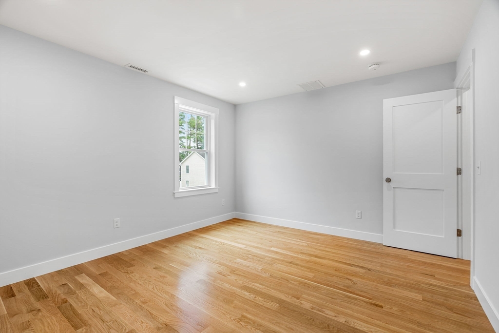 10 Whittier Road Natick, MA 01760 - Photo 20 of 41