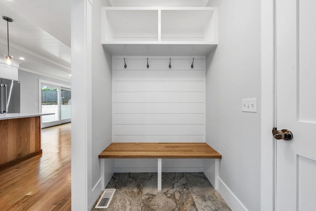 10 Whittier Road Natick, MA 01760 - Photo 9 of 41