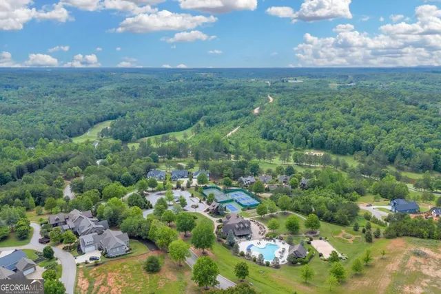a view of an outdoor space yard and patio